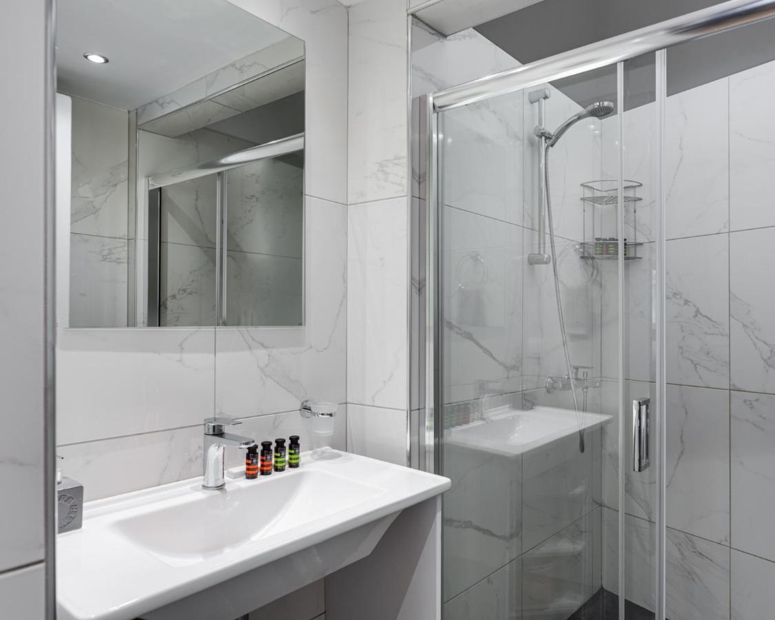 Syntagma Spotlight Residence Atene Esterno foto