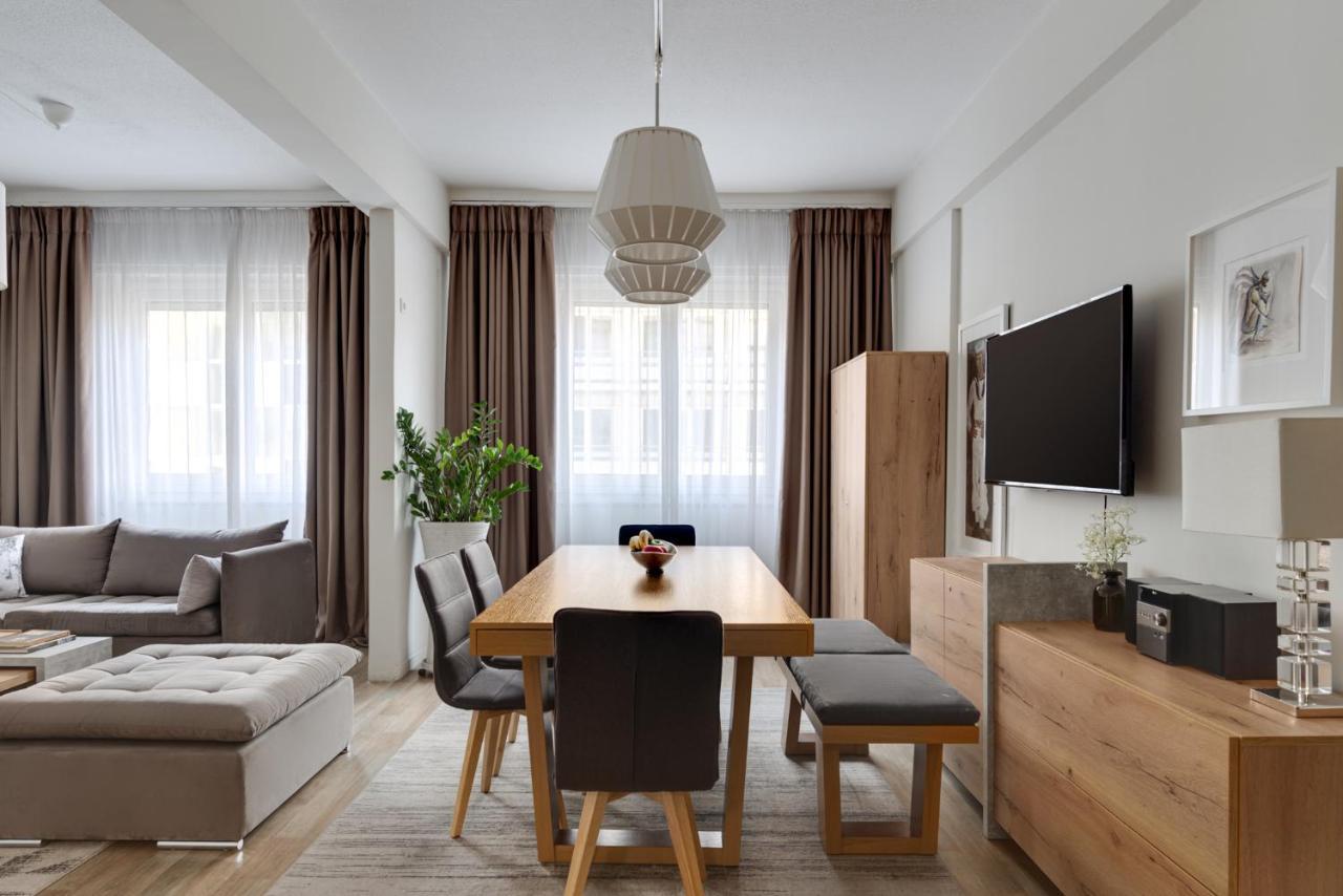 Syntagma Spotlight Residence Atene Esterno foto